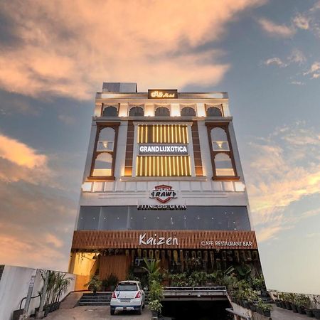 Grand Luxotica By Dls Hotels 데라둔 외부 사진