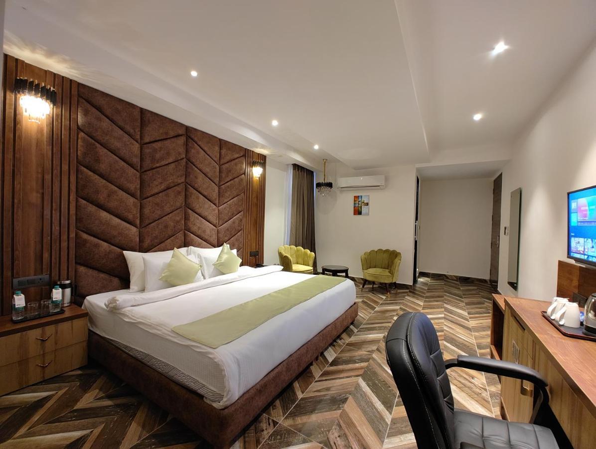 Grand Luxotica By Dls Hotels 데라둔 외부 사진