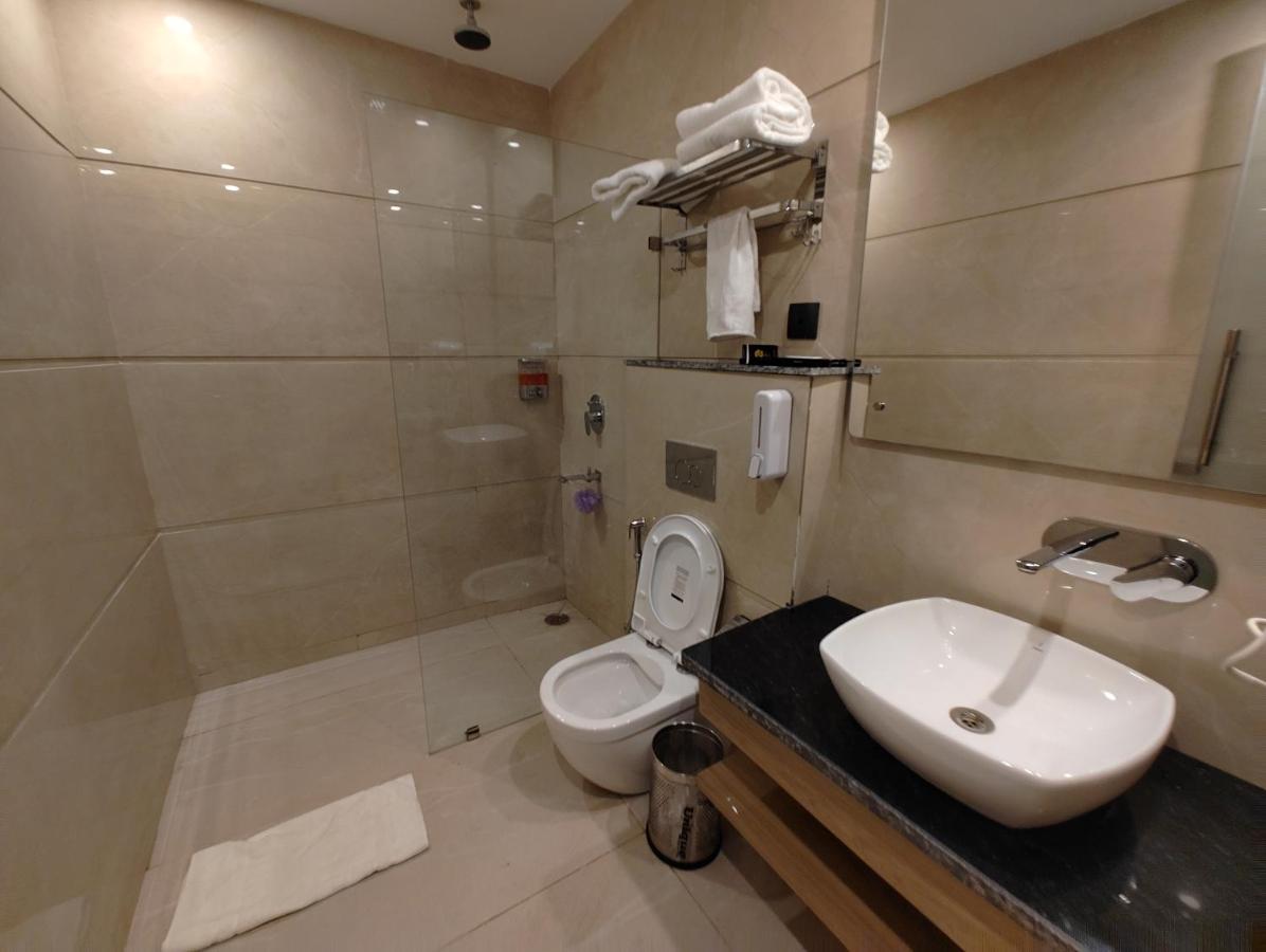 Grand Luxotica By Dls Hotels 데라둔 외부 사진