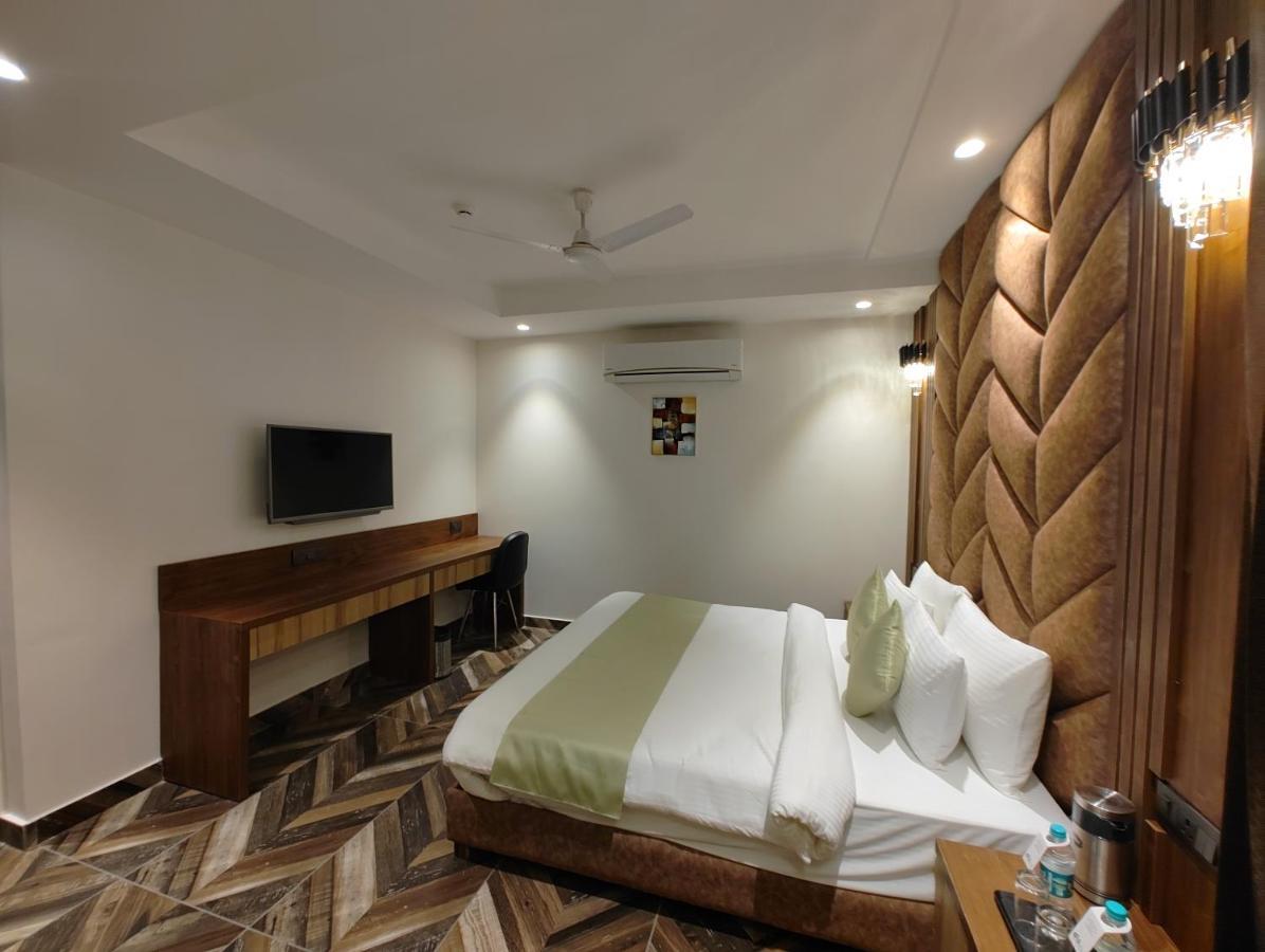 Grand Luxotica By Dls Hotels 데라둔 외부 사진