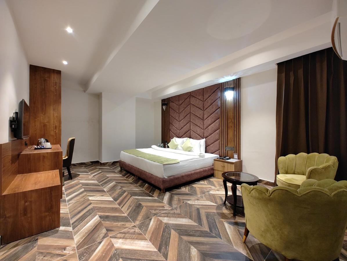 Grand Luxotica By Dls Hotels 데라둔 외부 사진