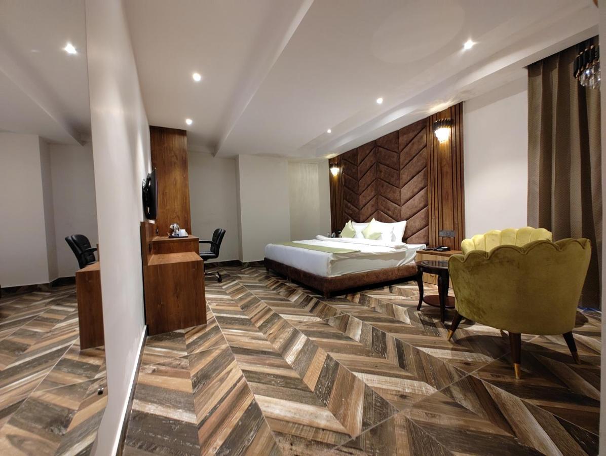 Grand Luxotica By Dls Hotels 데라둔 외부 사진