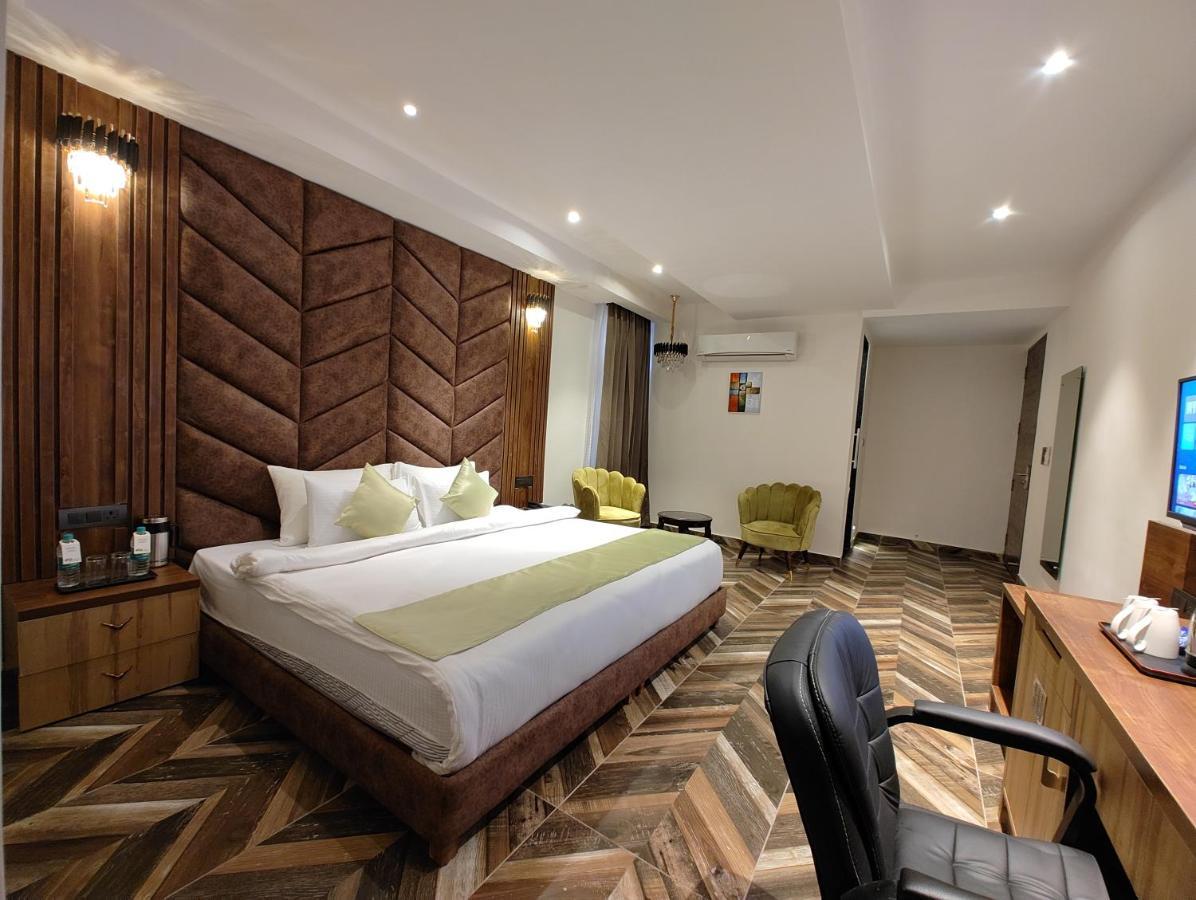 Grand Luxotica By Dls Hotels 데라둔 외부 사진