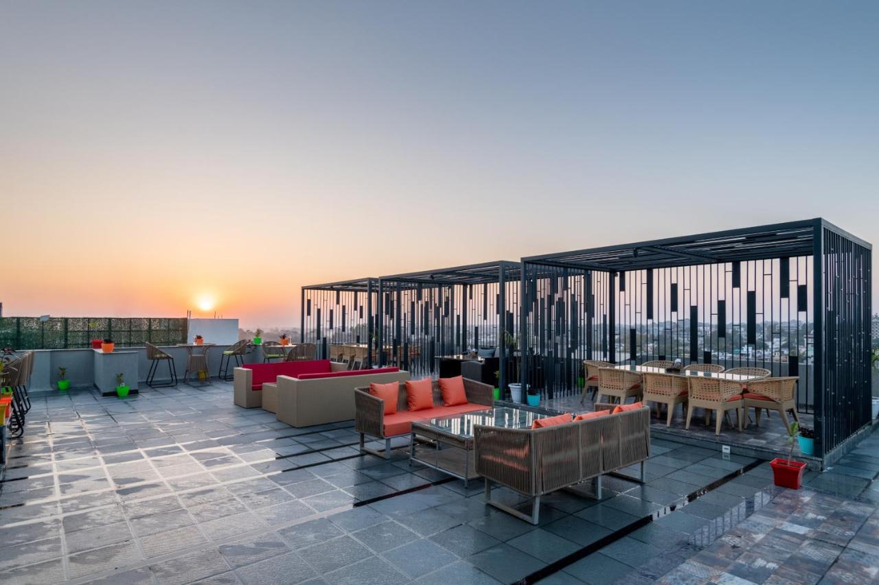 Grand Luxotica By Dls Hotels 데라둔 외부 사진