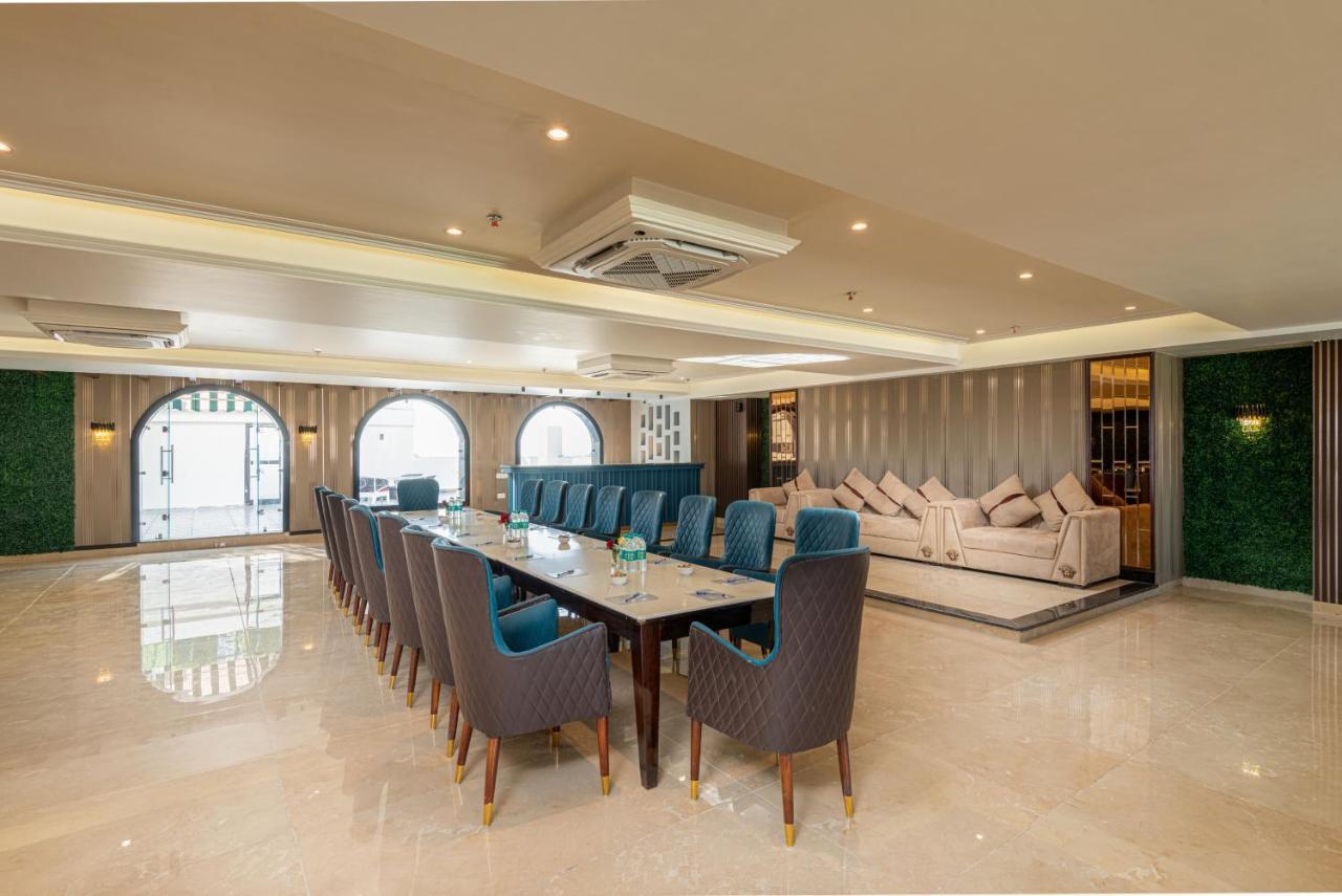 Grand Luxotica By Dls Hotels 데라둔 외부 사진